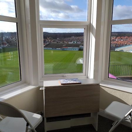 Cricket Stadium View Lejlighed Scarborough Eksteriør billede